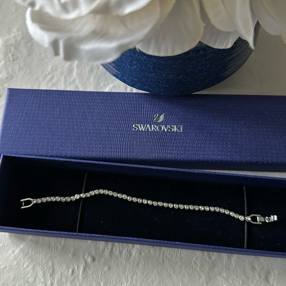 Swarovski Tennis Bracelet - DOES NOT COME W/ BOX